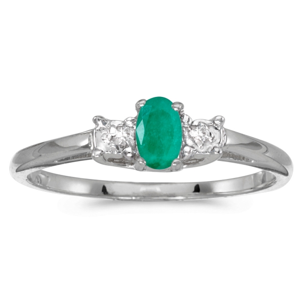 10k White Gold Oval Emerald Ring