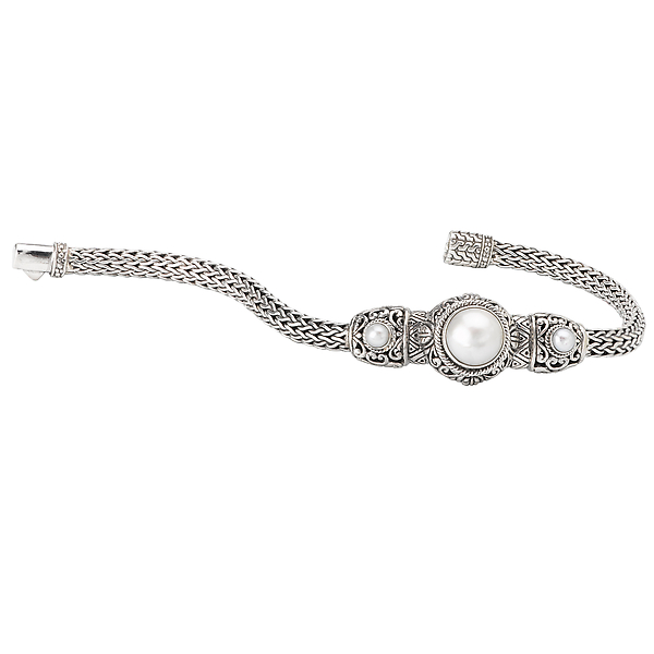 Ladies Fashion Pearl Bracelet Image 4 Chandlee Jewelers Athens, GA