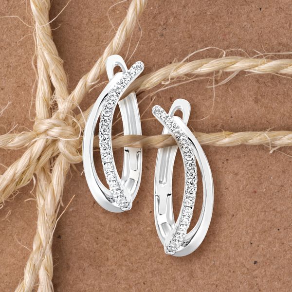 14k White Gold Diamond Earrings Image 3 Midtown Diamonds Reno, NV