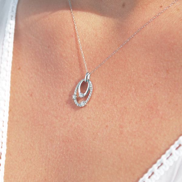 14k White Gold Diamond Pendant Image 2 Arnold's Jewelry and Gifts Logansport, IN