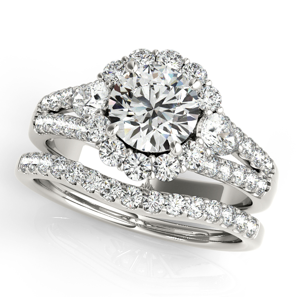 14K White Gold Round Halo Engagement Ring Image 3 Hess & Co Jewelers Lexington, VA